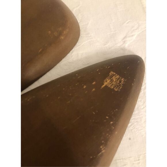 5/$25 SALE Vintage Set of Two (2) MCM Wooden Snack Triangular Tray Made in Japan - Picture 10 of 12